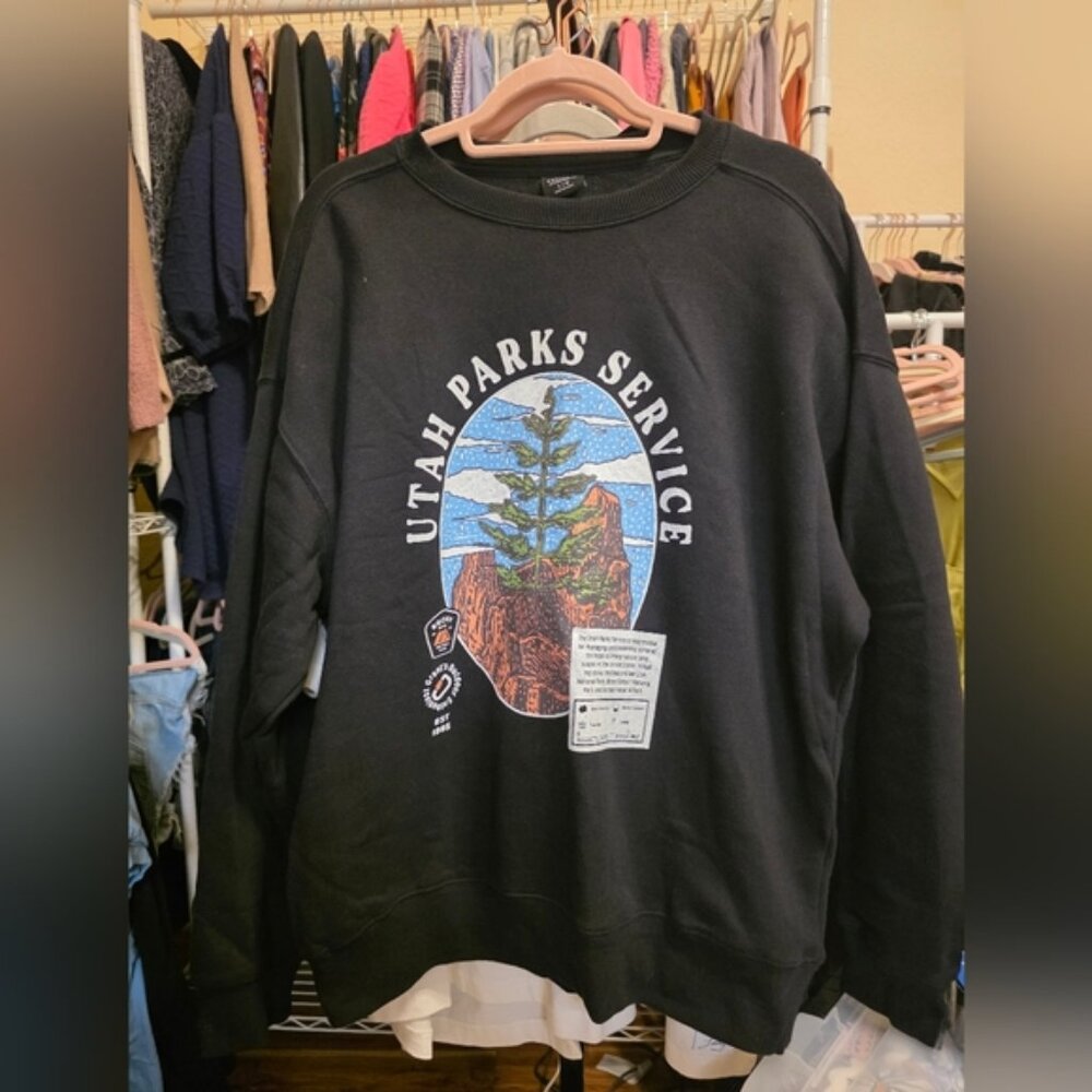 Cotton On Black Utah Parks Sweatshirt Size Large NWT